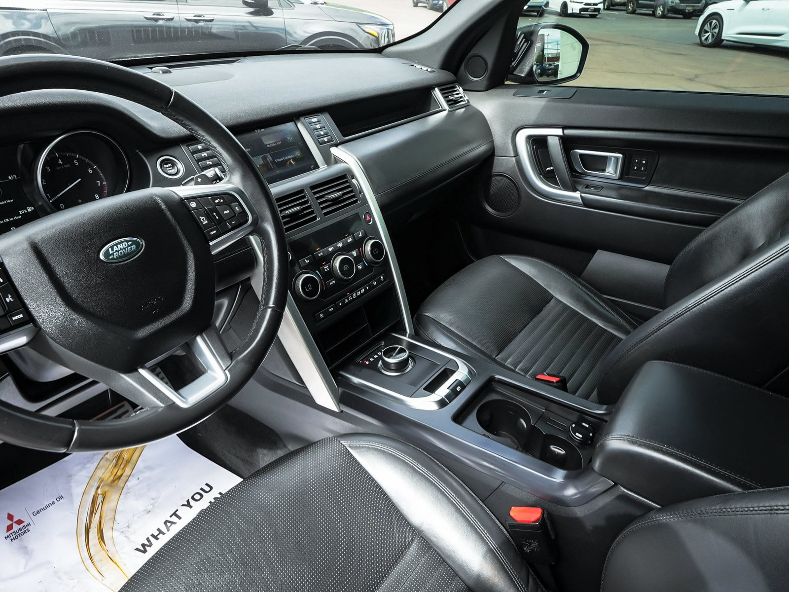 Used 2019 Land Rover Discovery Sport HSE Luxury AWD/4WD image 31