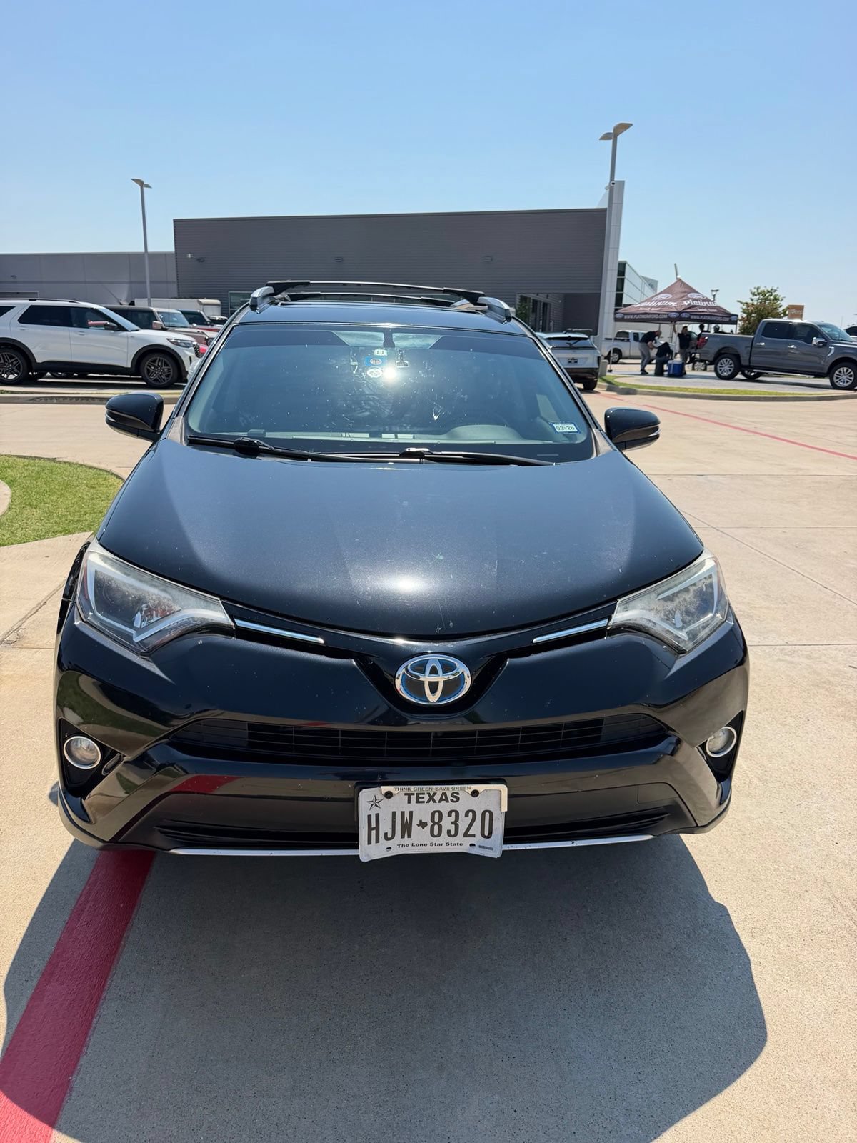 Used 2016 Toyota RAV4 XLE AWD/4WD image 2