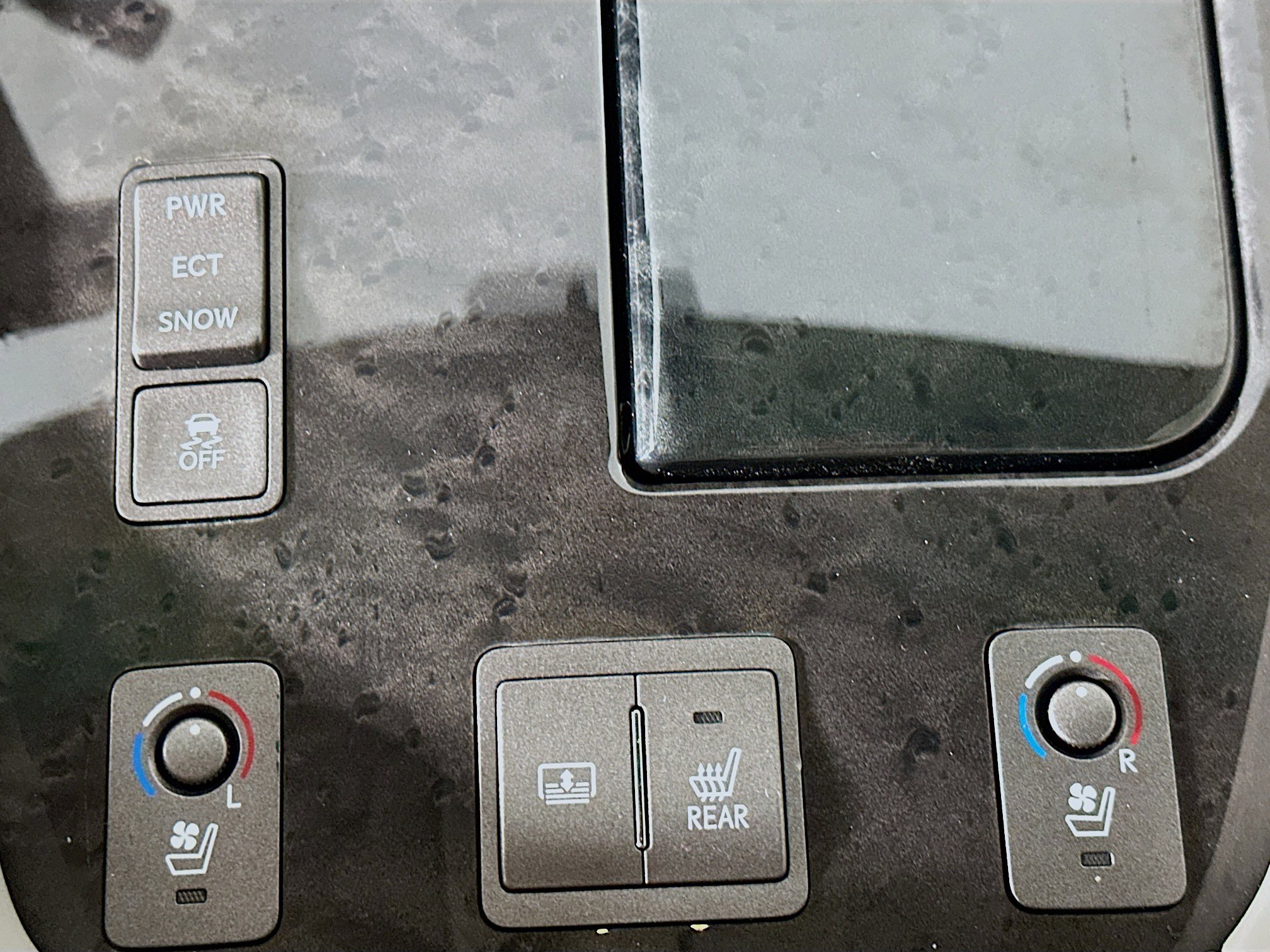 Used 2011 Lexus LS 460 image 25