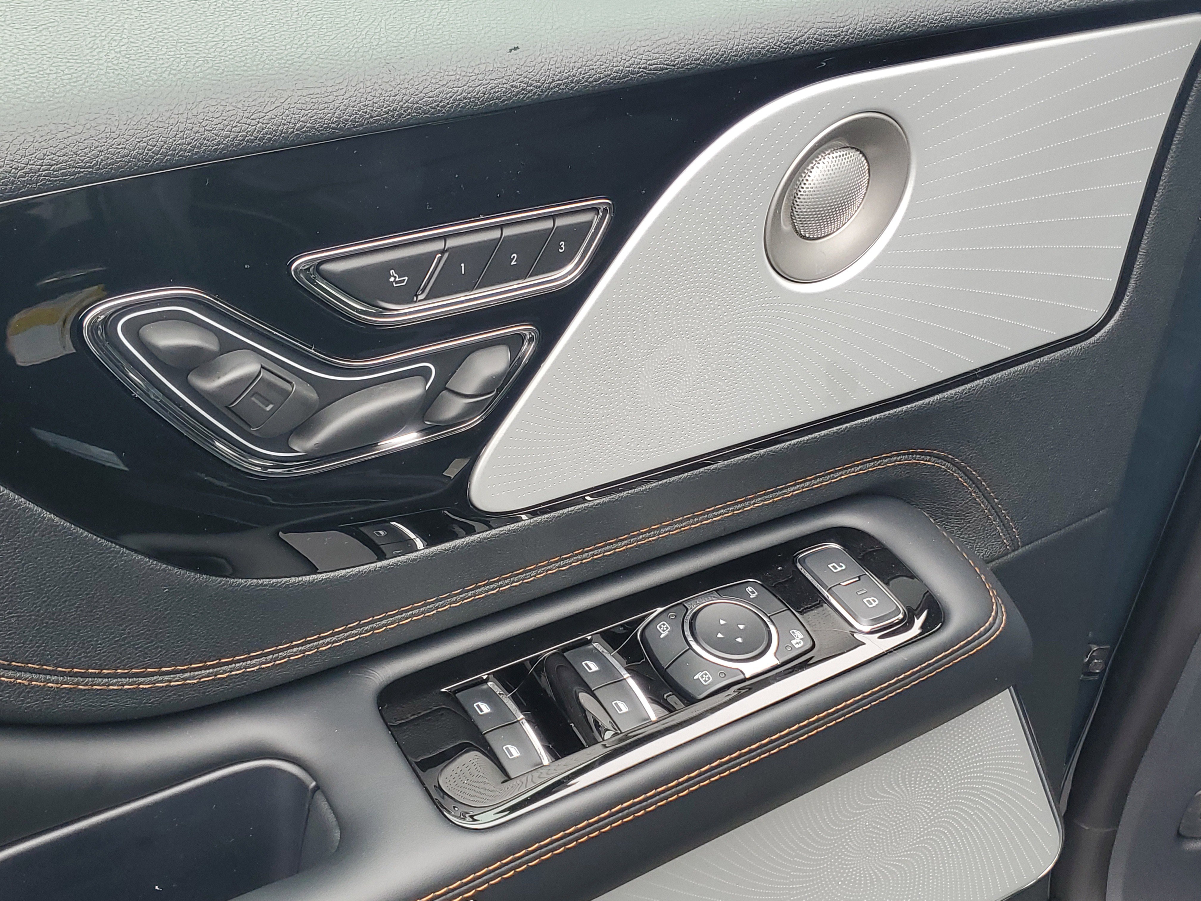 New 2026 Lincoln Aviator Black Label image 9