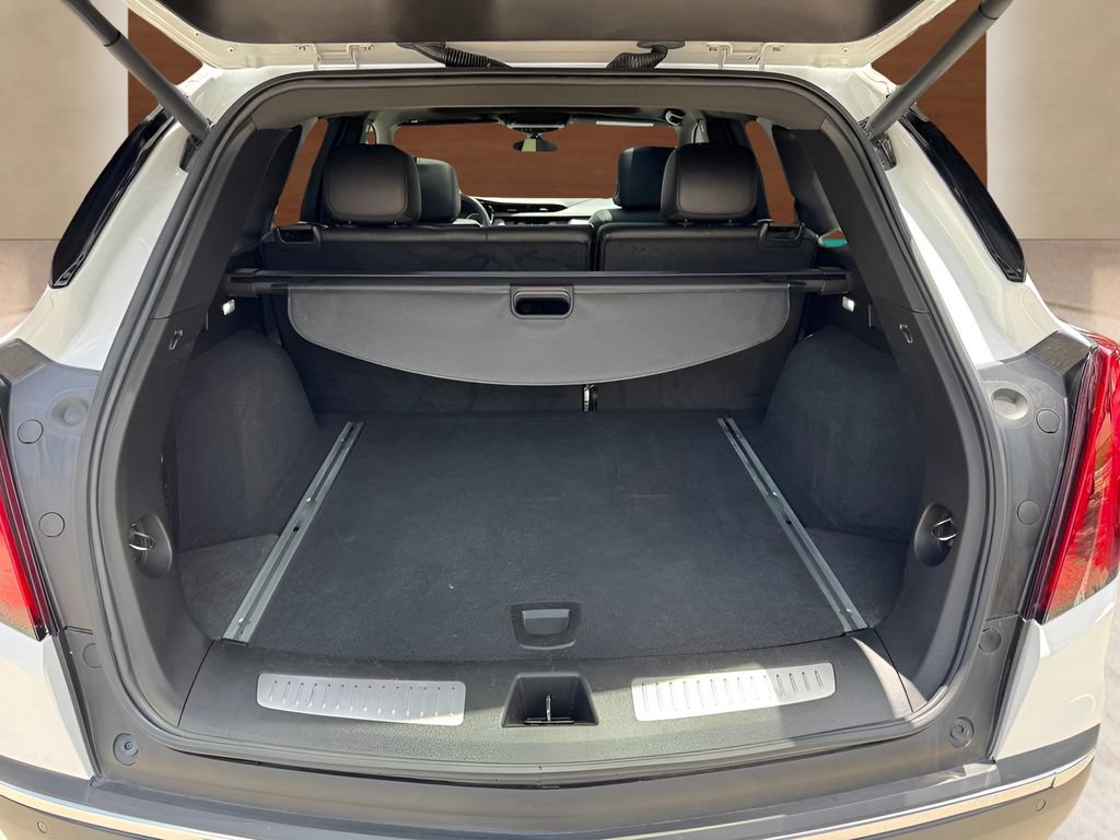 Certified 2024 Cadillac XT5 Premium Luxury FWD image 5