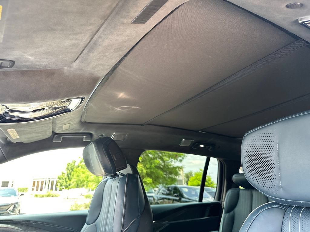 Used 2025 Cadillac Escalade IQ Luxury 2 w/ LPO, Premium Carpet Package AWD/4WD image 29