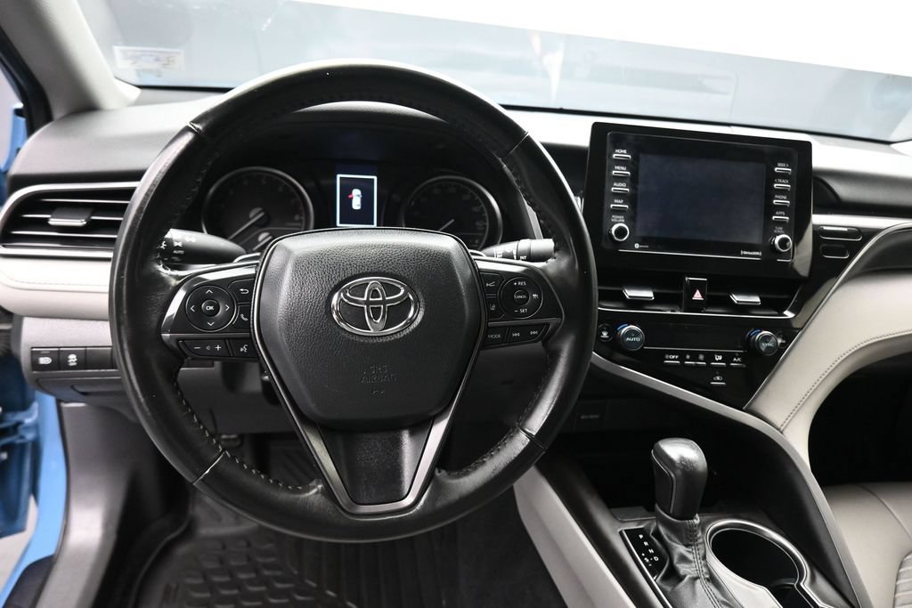 Used 2024 Toyota Camry SE w/ Convenience Package FWD image 14