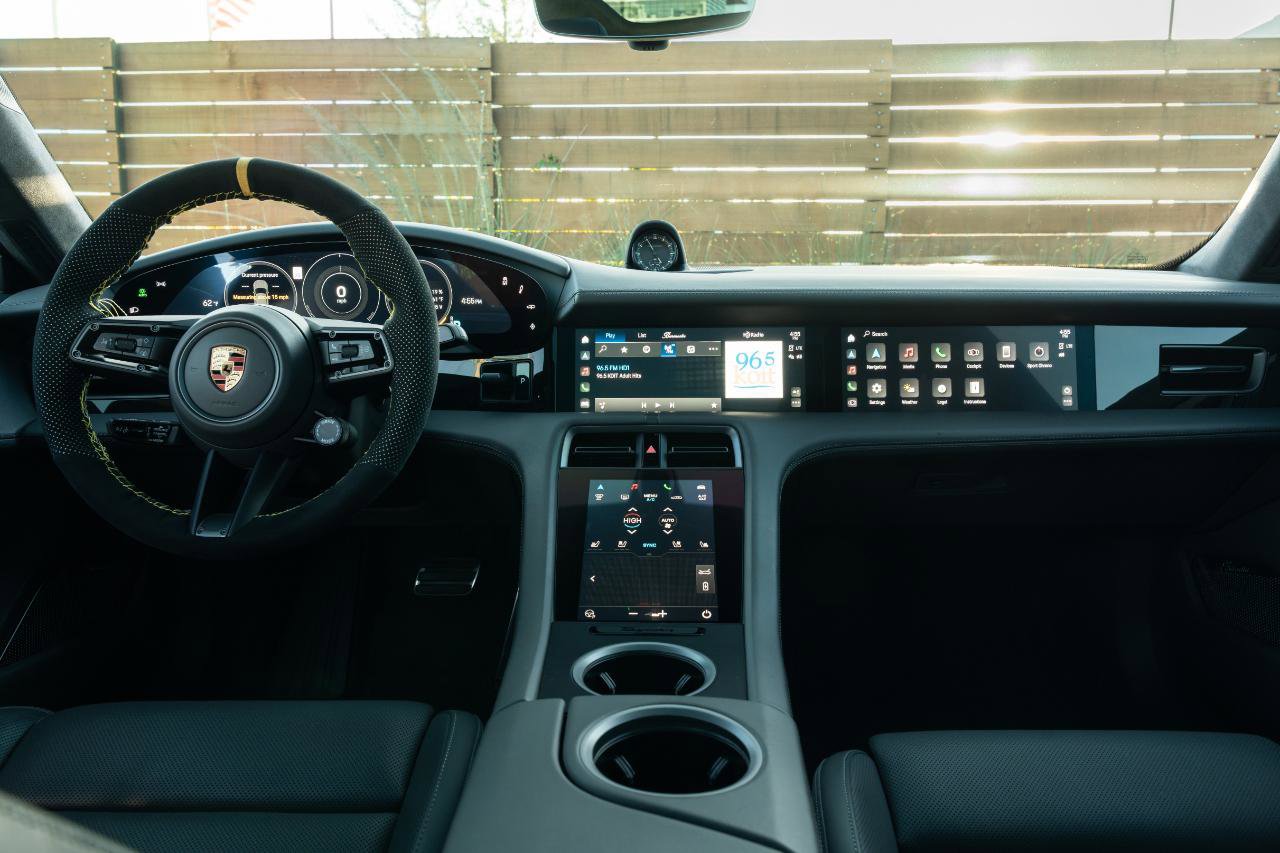 Used 2022 Porsche Taycan Turbo S image 54