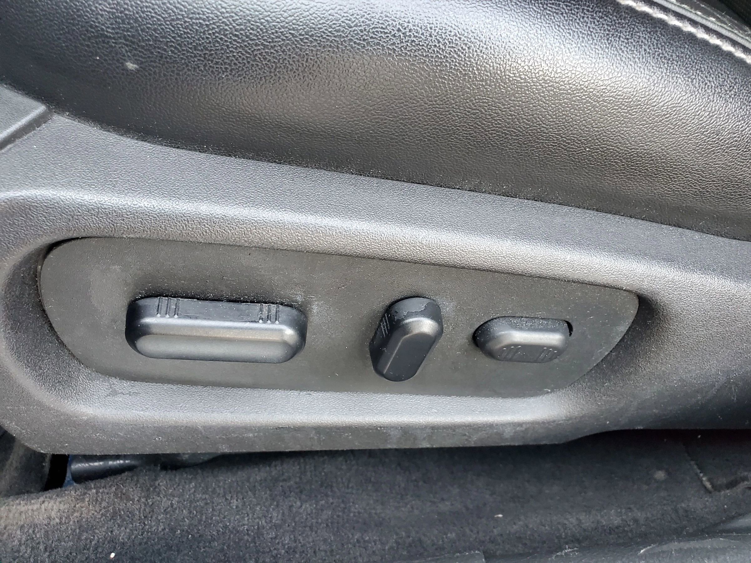 Used 2013 Ford Taurus Limited image 29