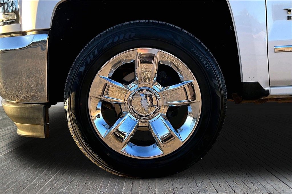 Used 2018 Chevrolet Silverado 1500 LTZ w/ Texas Edition image 8