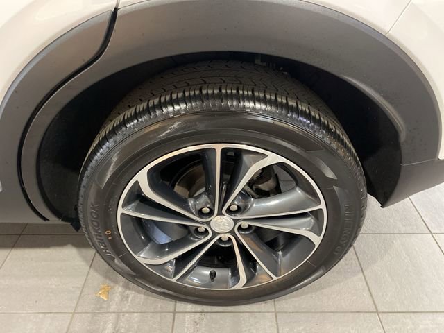 Used 2020 Buick Encore GX Select FWD image 32