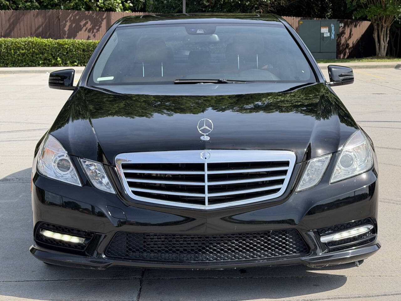Used 2013 Mercedes-Benz E 350 BlueTEC Sedan image 2