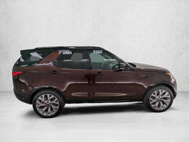 New 2026 Land Rover Discovery Limited Edition image 3