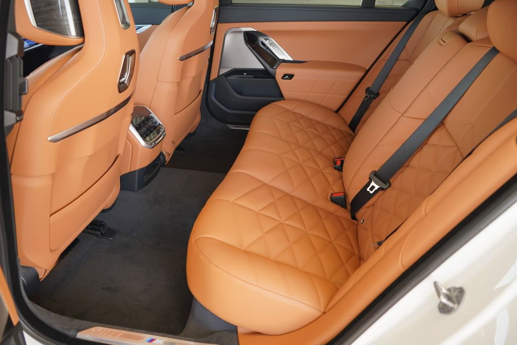 New 2026 BMW 740i w/ Premium Package image 20