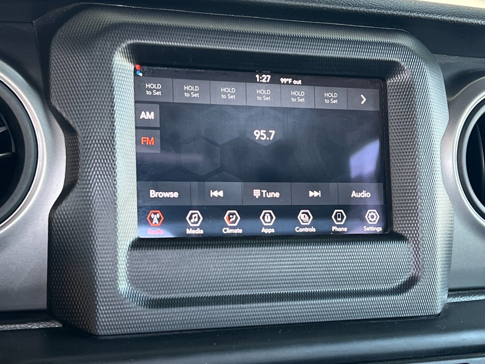 Used 2022 Jeep Gladiator Sport AWD/4WD image 17