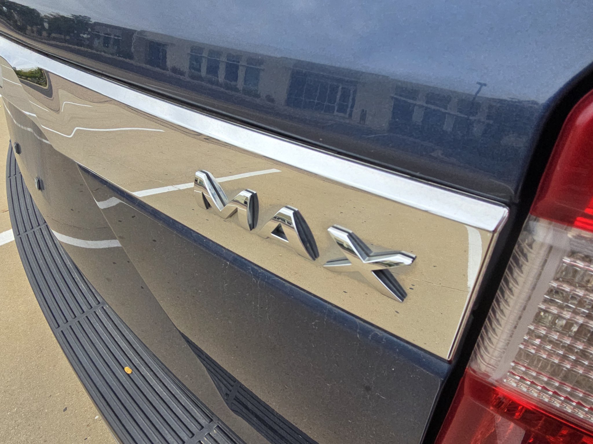 Used 2020 Ford Expedition Max XLT w/ Equipment Group 202A AWD/4WD image 11