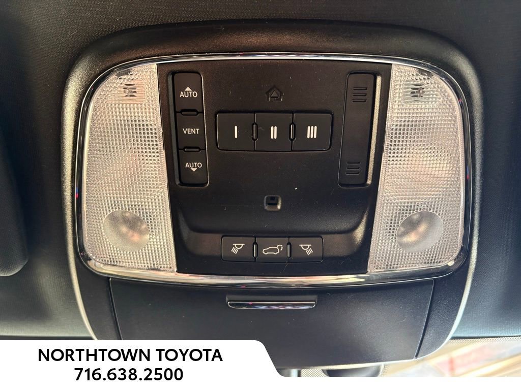 Used 2020 Dodge Durango GT image 35