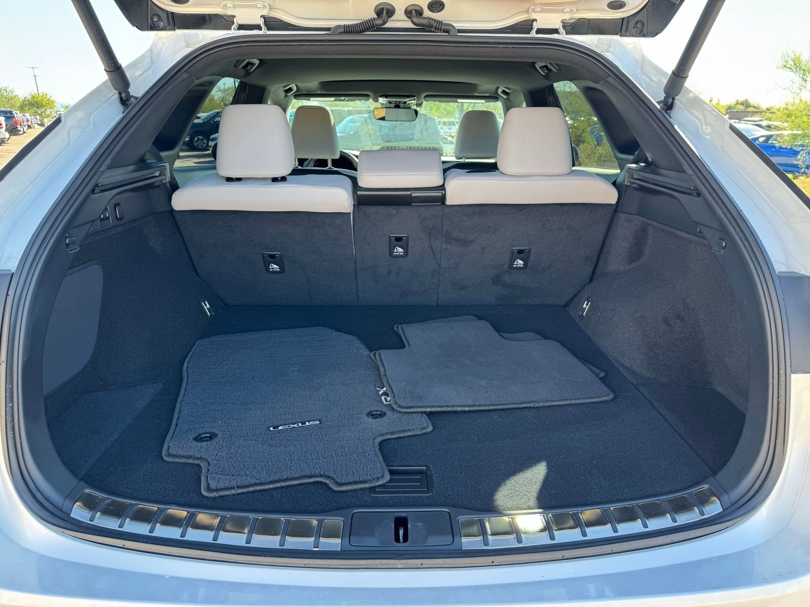 Used 2023 Lexus RX 350 Premium Plus w/ Cold Area Package image 16