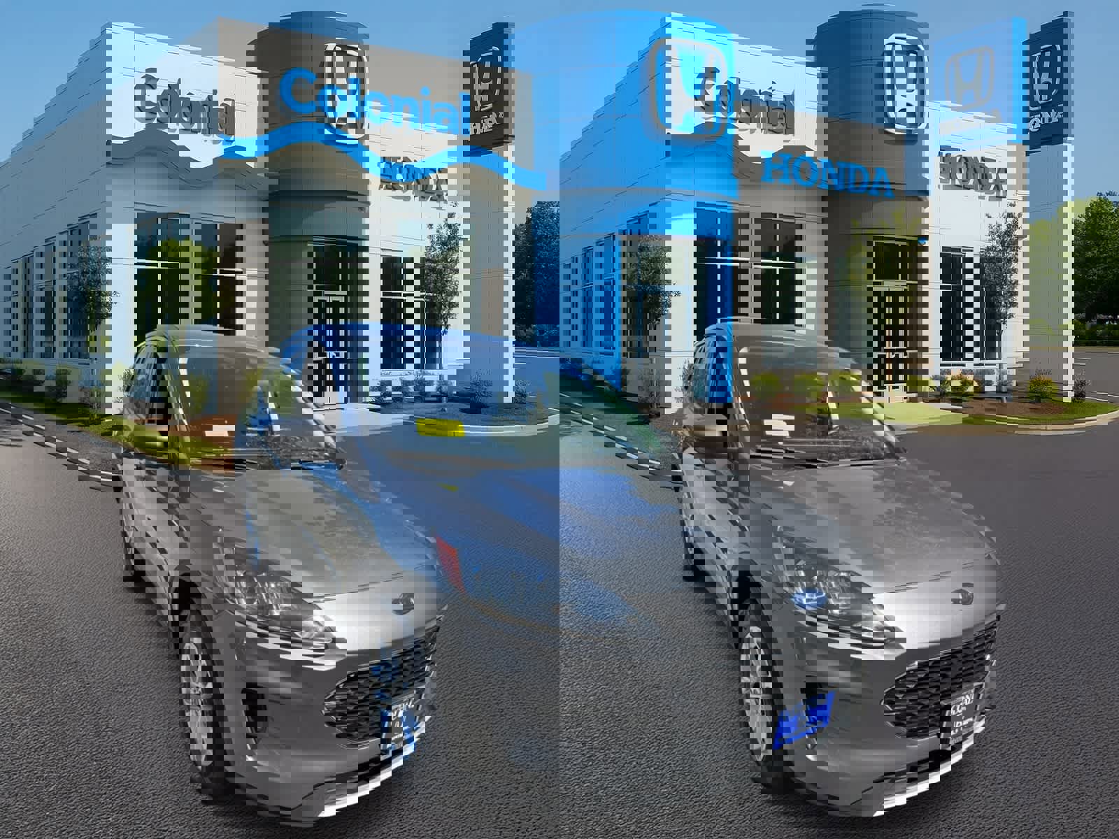 Used 2022 Ford Escape SE image 9