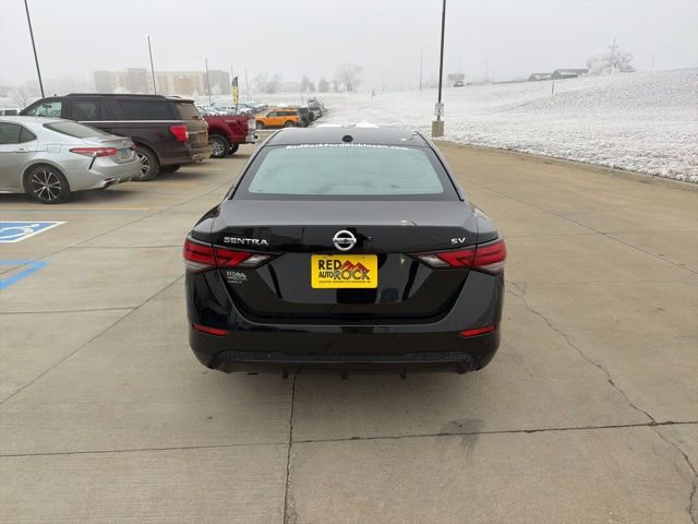 Used 2021 Nissan Sentra SV image 4