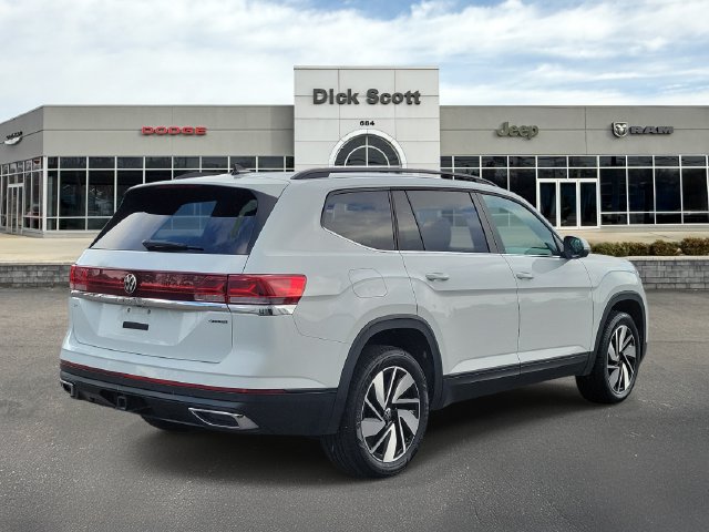 Used 2024 Volkswagen Atlas SE AWD/4WD image 5