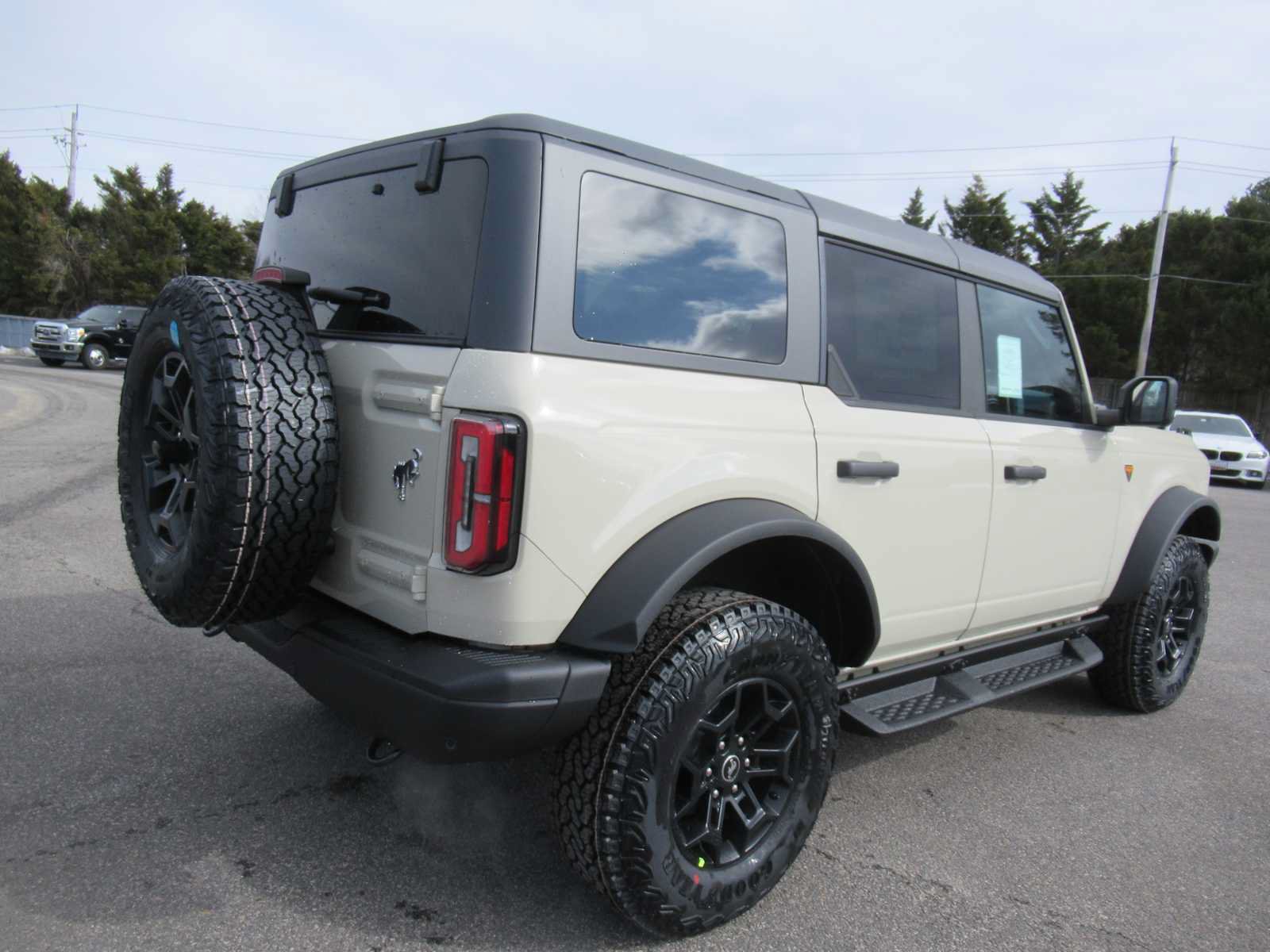 New 2026 Ford Bronco Badlands AWD/4WD image 5