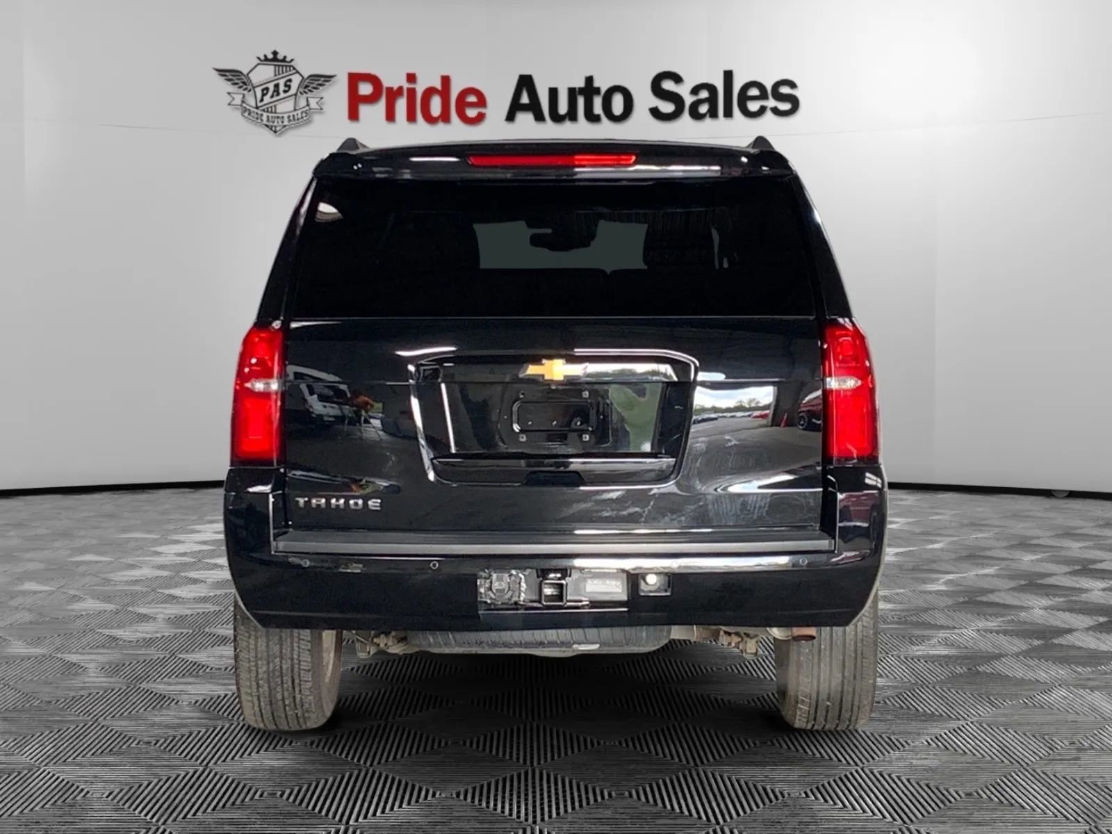 Used 2017 Chevrolet Tahoe LT image 6