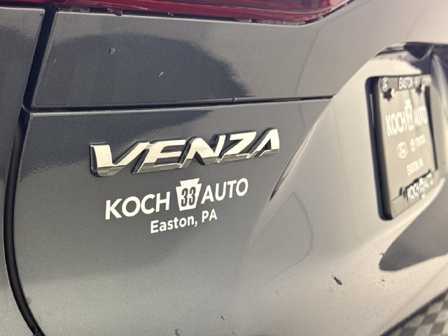 Used 2023 Toyota Venza Limited AWD/4WD image 19