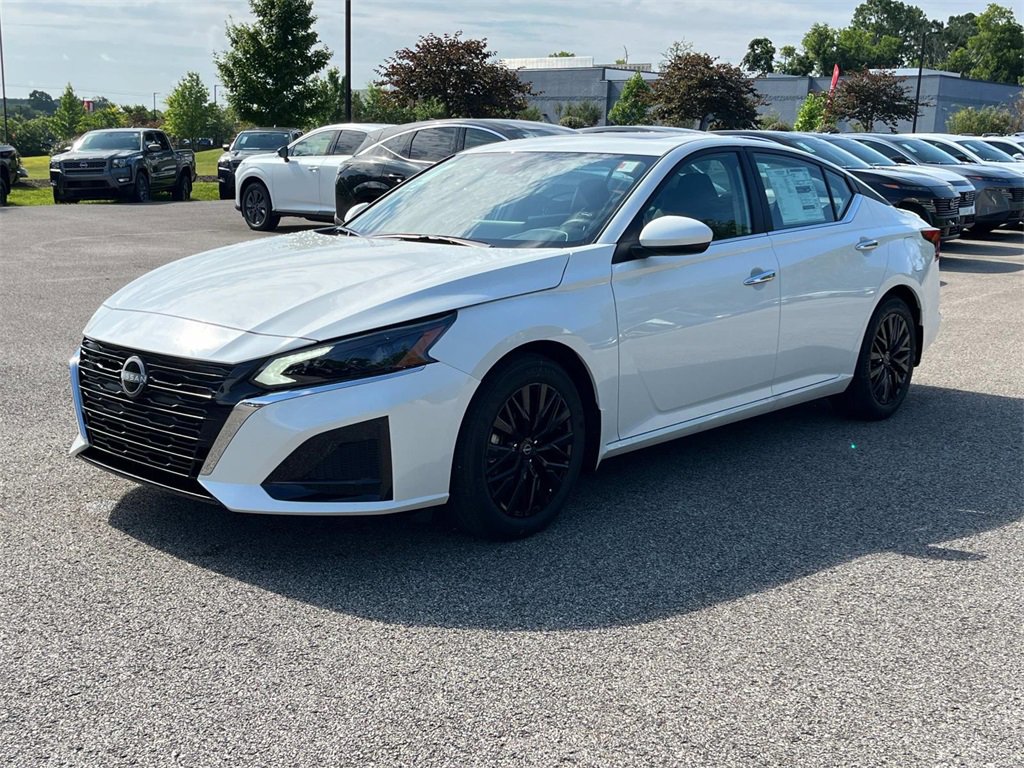 New 2025 Nissan Altima 2.5 SV w/ SV Special Edition Package image 8