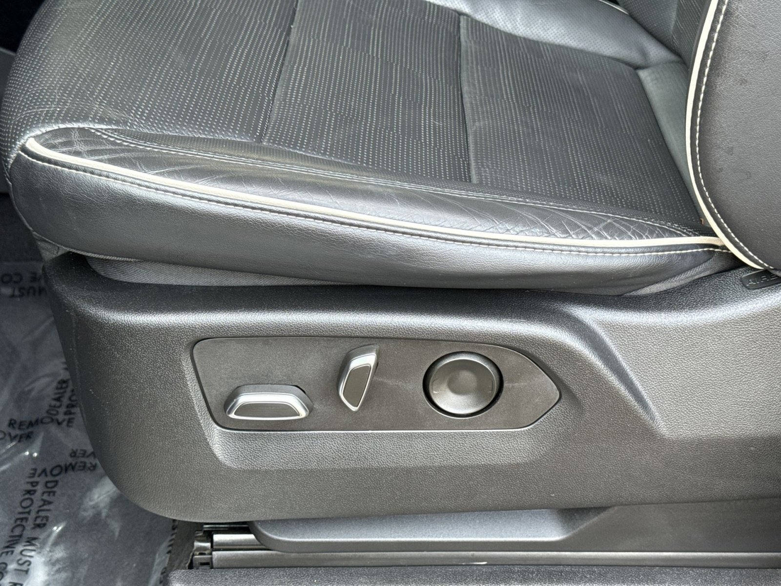 Used 2023 Cadillac Escalade Sport AWD/4WD image 14