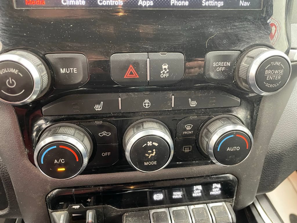 Used 2021 RAM 3500 Big Horn w/ Level 1 Equipment Group AWD/4WD image 19