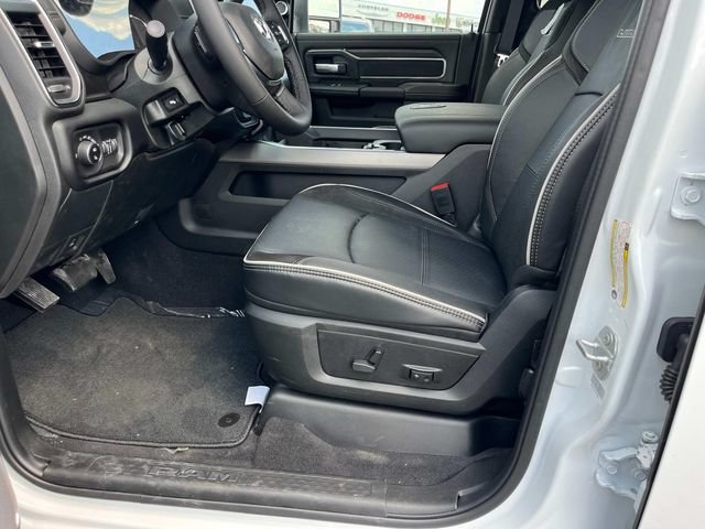New 2026 RAM 2500 Laramie AWD/4WD image 8