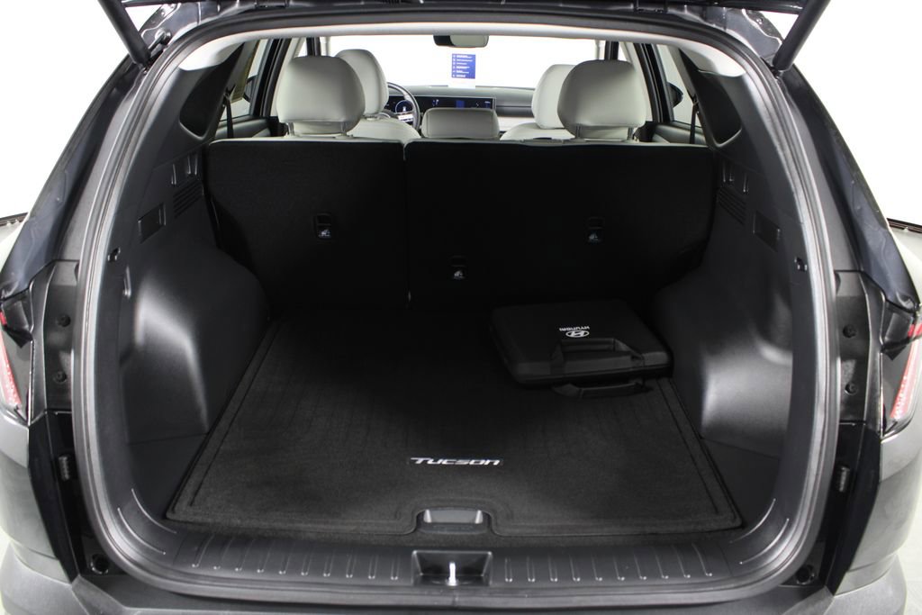 Used 2025 Hyundai Tucson SEL image 16
