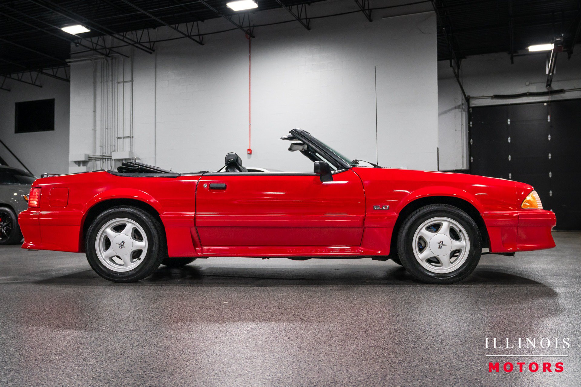 Used 1991 Ford Mustang GT RWD image 6