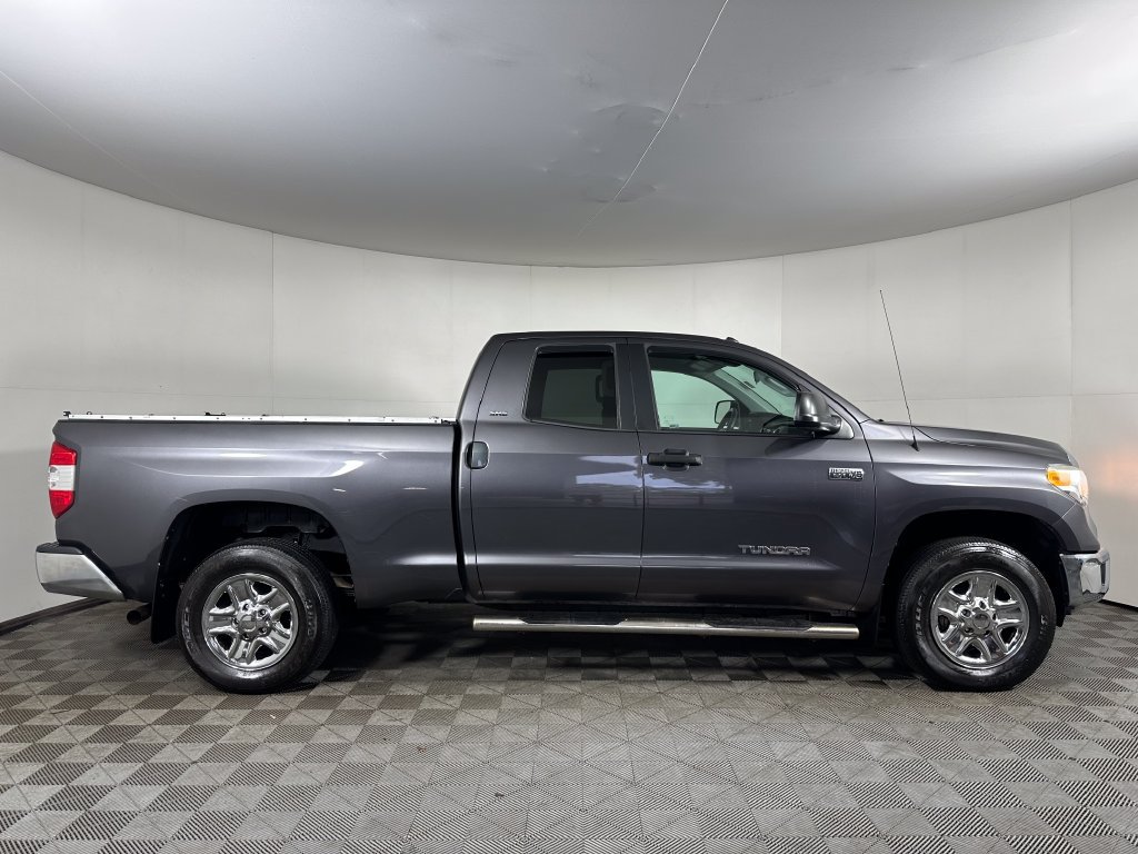 Used 2016 Toyota Tundra SR5 AWD/4WD image 6