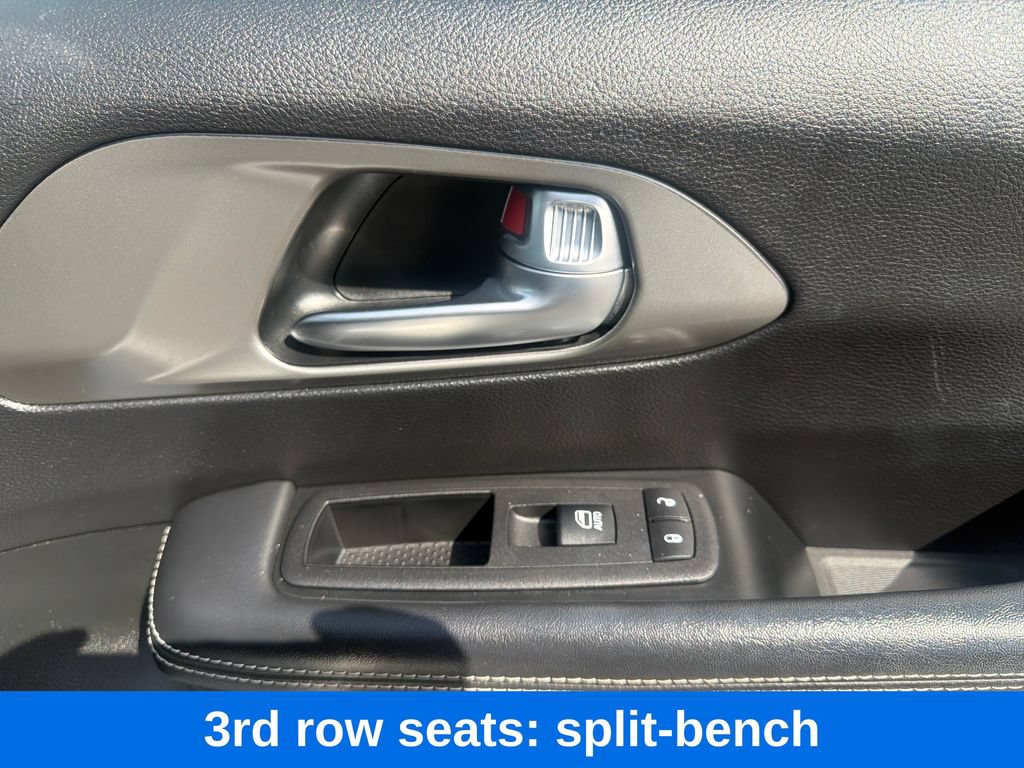 Used 2025 Chrysler Pacifica Select FWD image 21