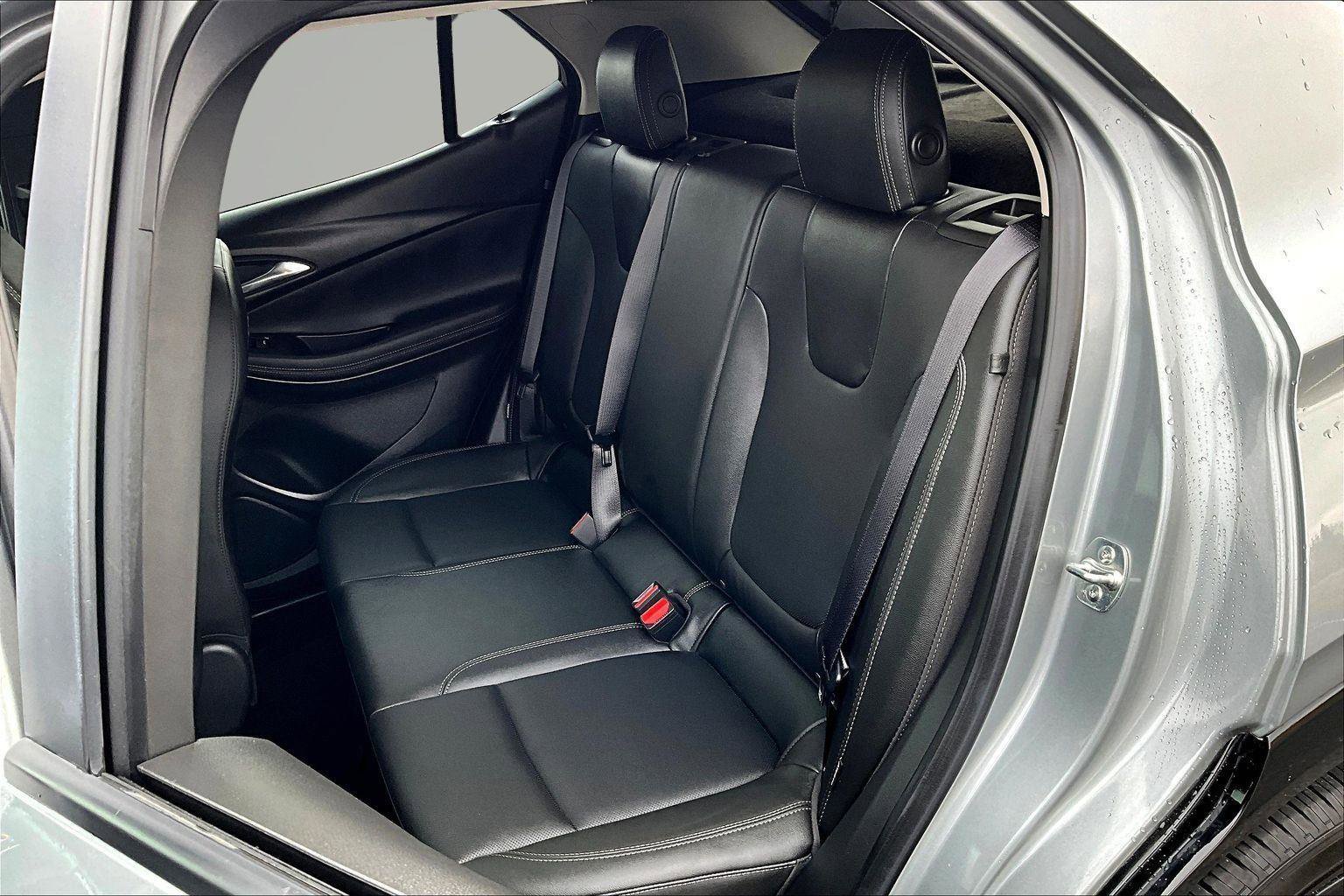 Used 2024 Buick Encore GX Sport Touring AWD/4WD image 27