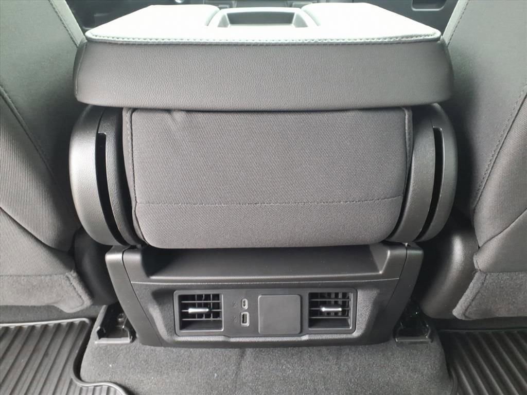 New 2026 Chevrolet Silverado 2500 Custom w/ Custom Value Package AWD/4WD image 17