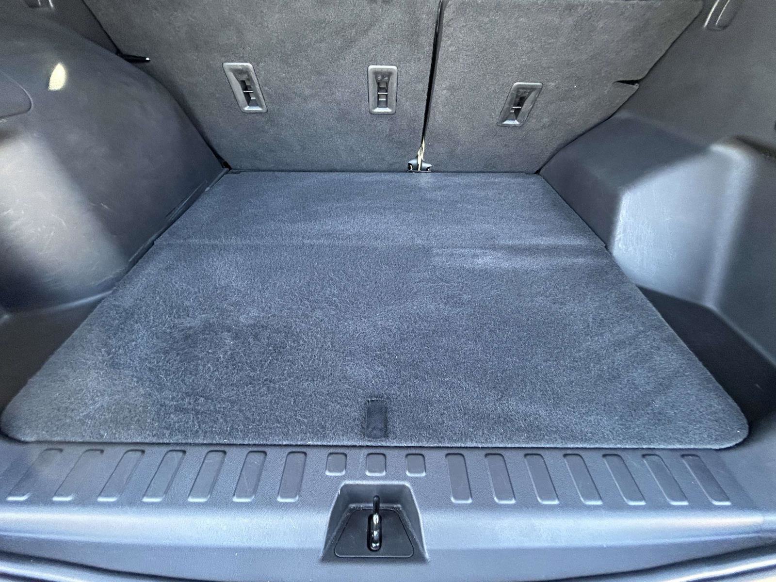 Used 2022 Chevrolet Equinox RS w/ RS Leather Package image 17