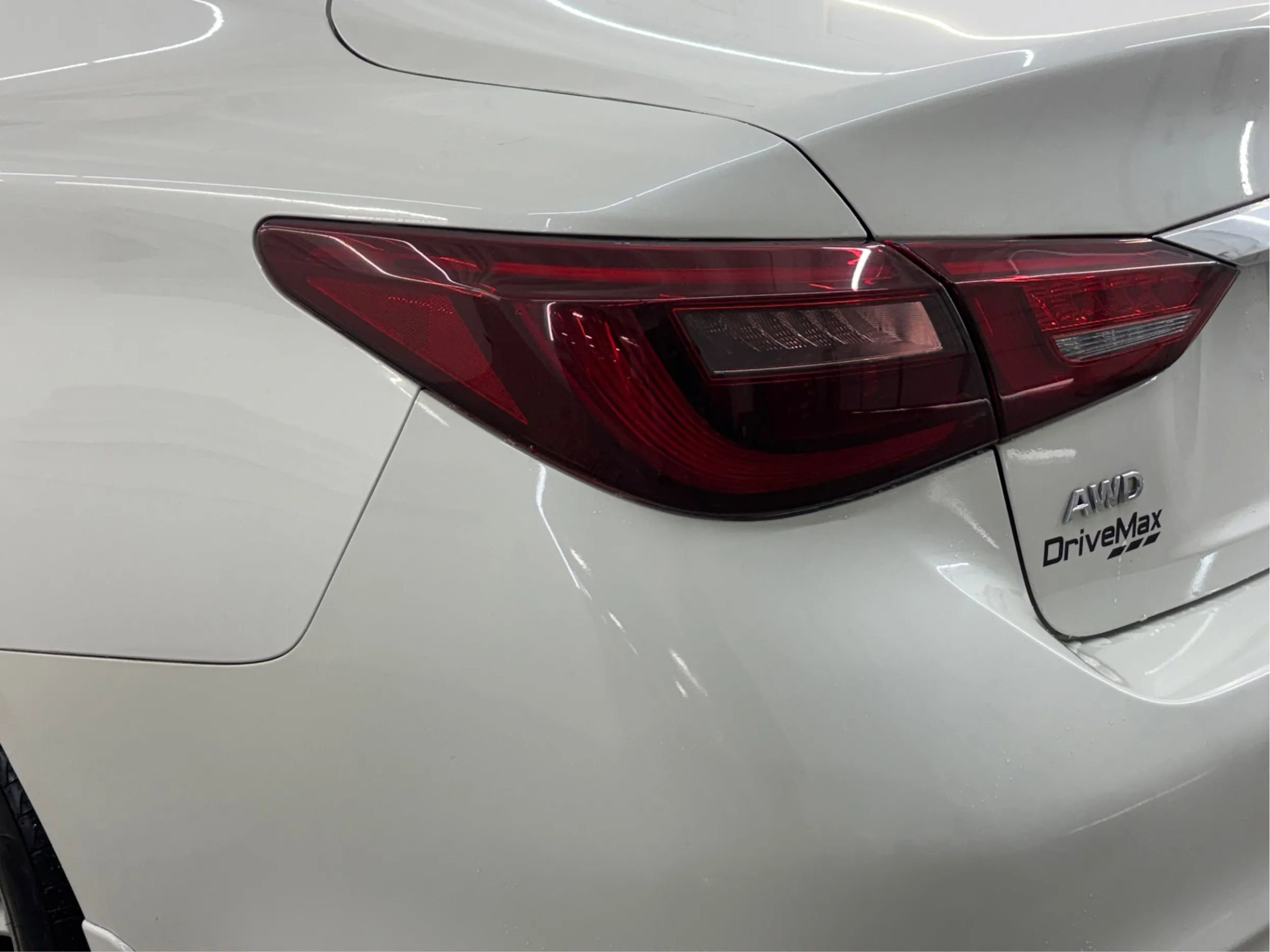 Used 2018 INFINITI Q50 Luxe w/ Essential Package (3.0T Luxe) AWD/4WD image 35