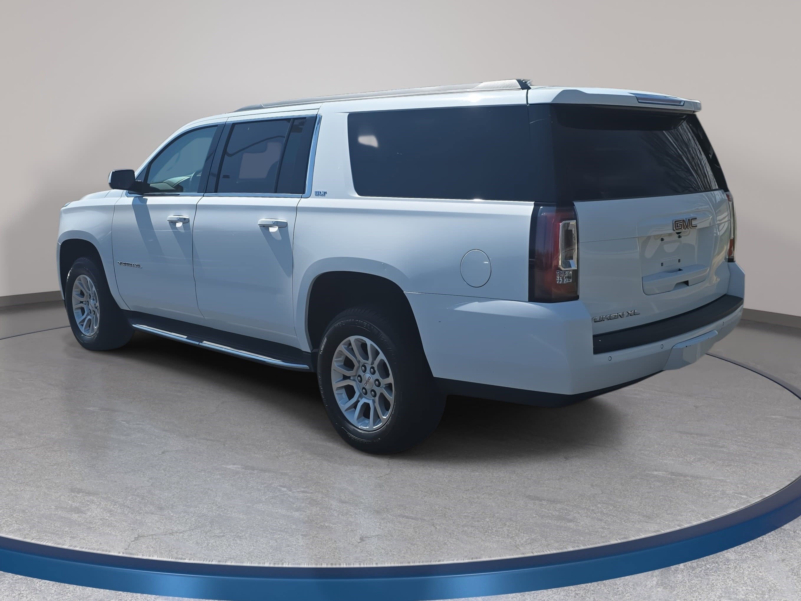 Used 2019 GMC Yukon XL SLT w/ Open Road Package image 7