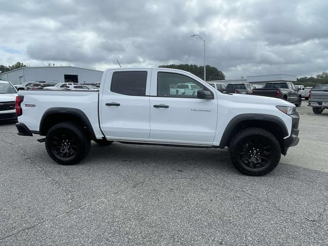 Used 2024 Chevrolet Colorado Trail Boss w/ Advanced Trailering Package AWD/4WD image 2