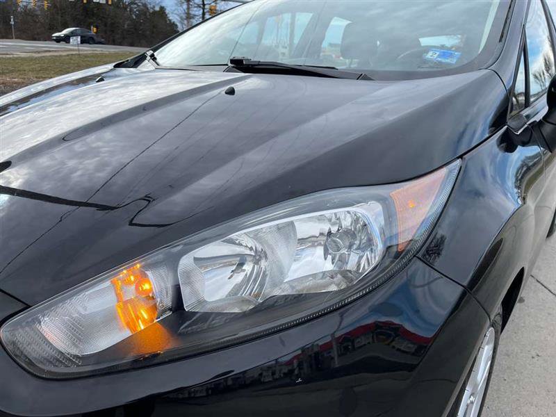 Used 2016 Ford Fiesta SE image 65