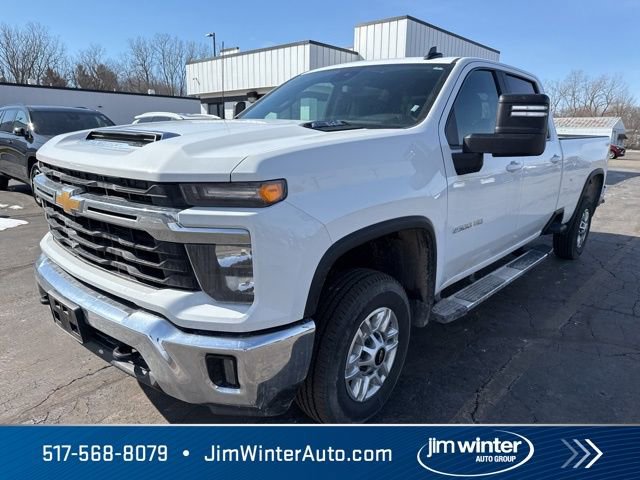Used 2025 Chevrolet Silverado 2500 LT w/ Convenience Package image 4