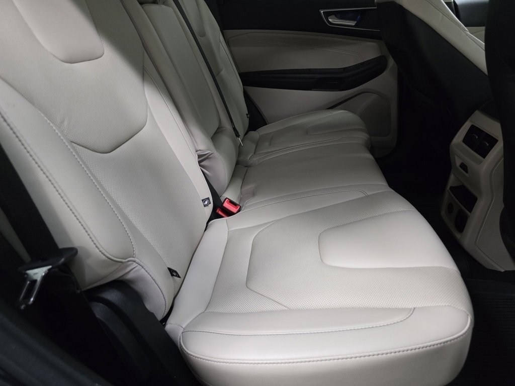 Used 2022 Ford Edge Titanium w/ Equipment Group 301A image 21