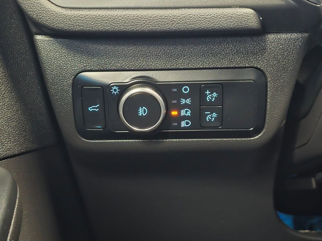 Used 2024 Ford Escape Platinum image 25