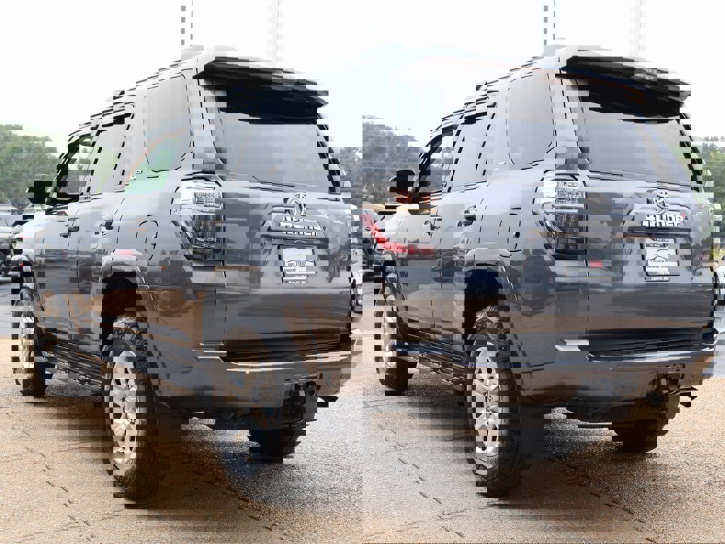 Used 2023 Toyota 4Runner SR5 Premium image 4