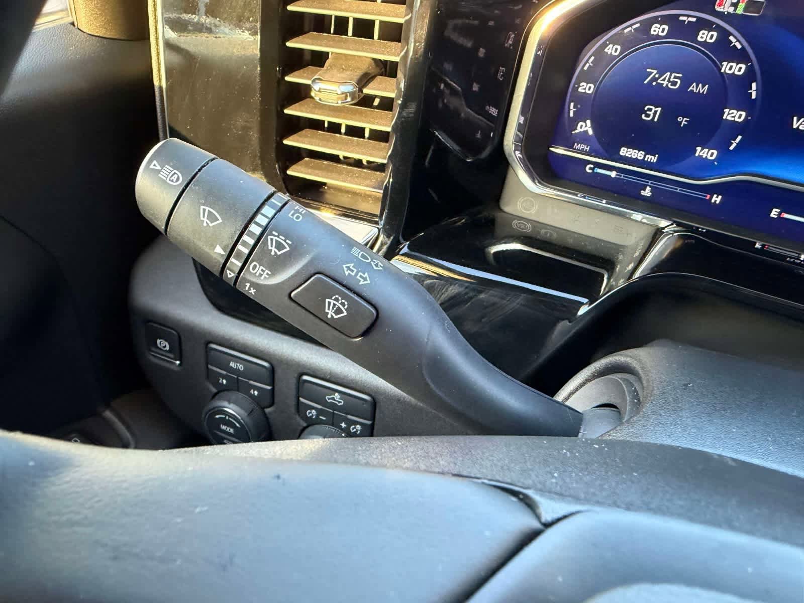 Used 2025 Chevrolet Silverado 1500 LT AWD/4WD image 30