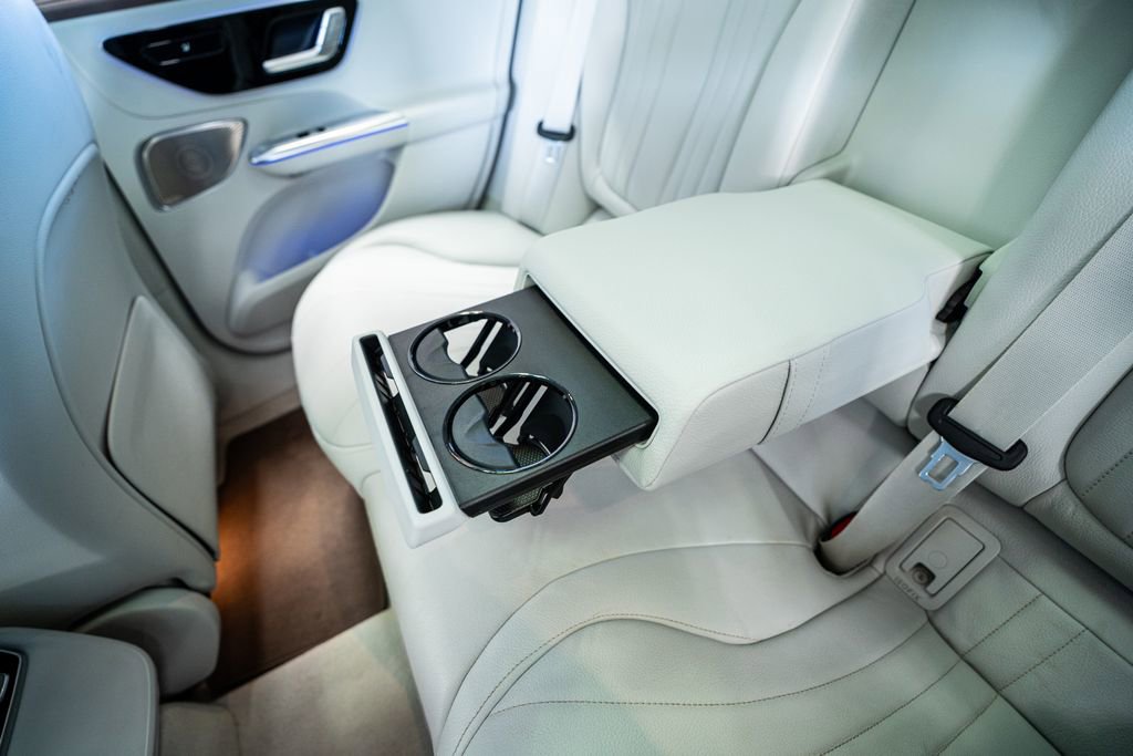 Used 2023 Mercedes-Benz EQE 350+ 4MATIC Sedan image 53