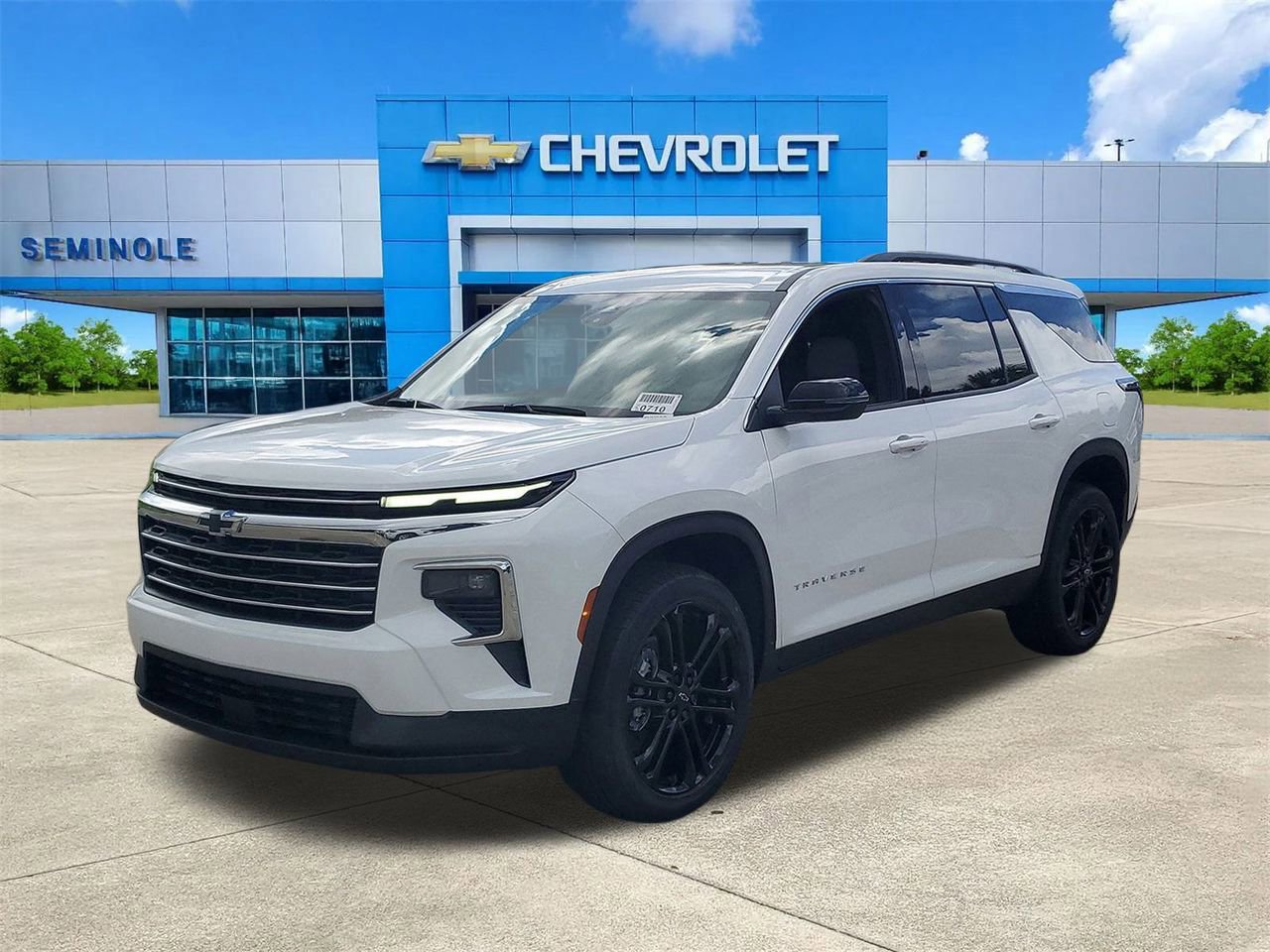 New 2026 Chevrolet Traverse LT image 2