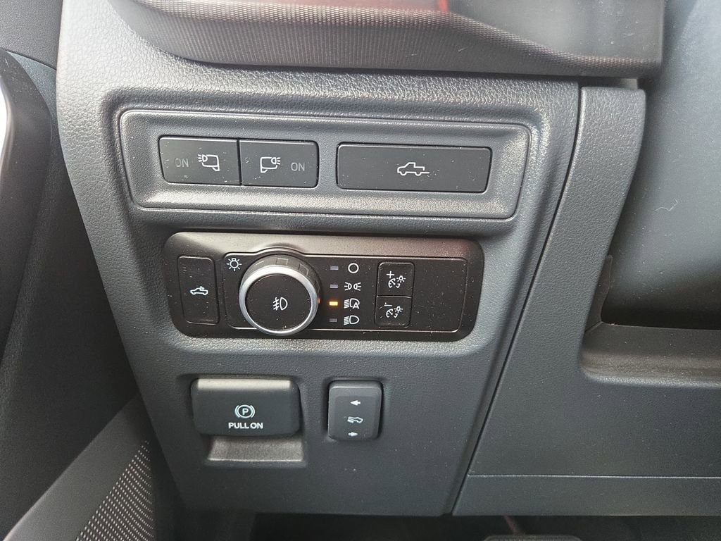 Used 2023 Ford F150 Platinum image 20