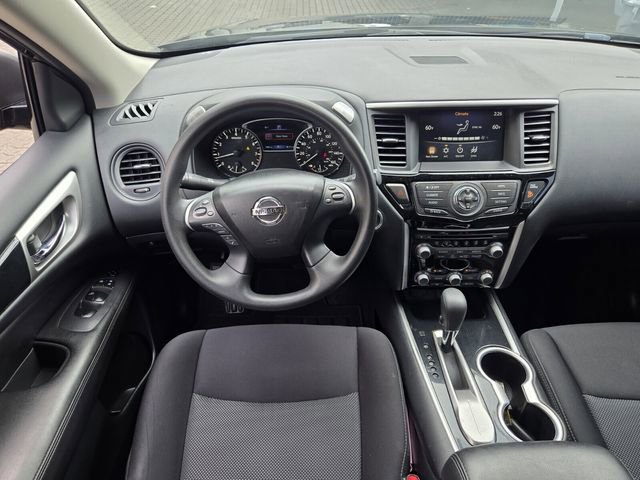 Used 2020 Nissan Pathfinder S image 17