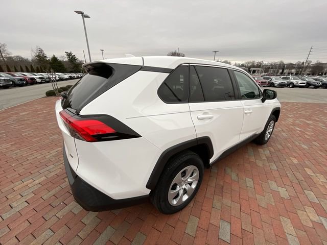 Used 2022 Toyota RAV4 LE FWD image 34