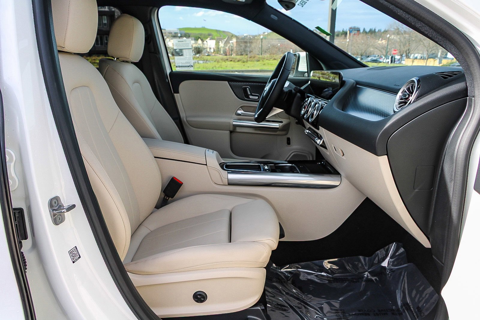 Used 2025 Mercedes-Benz GLA 250 image 15